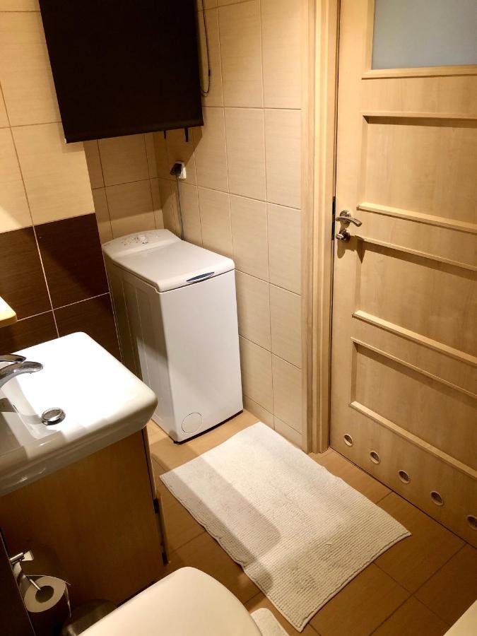 Talo Apartment ลูบลิน ภายนอก รูปภาพ