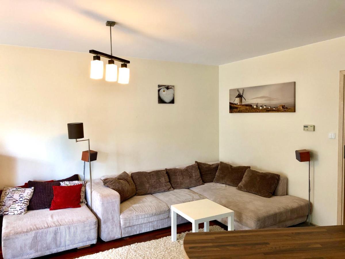 Talo Apartment ลูบลิน ภายนอก รูปภาพ